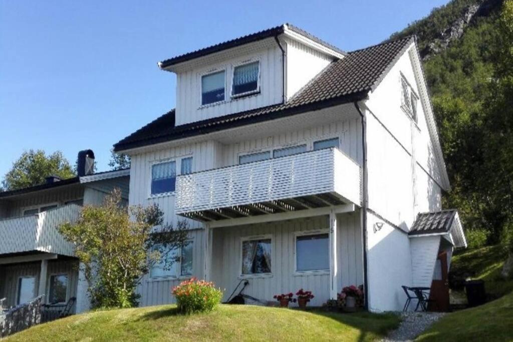 Large House With Spectacular View Villa Tromsø Kültér fotó